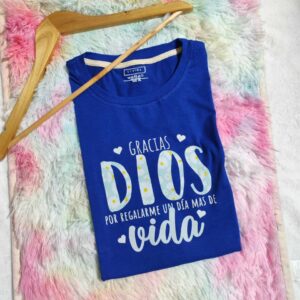Blusa azul logo dios vida