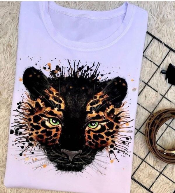 Blusa-blanca-logo-pantera-negra