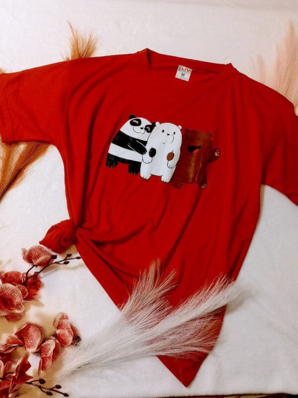Blusa-roja-logo-escandalosos